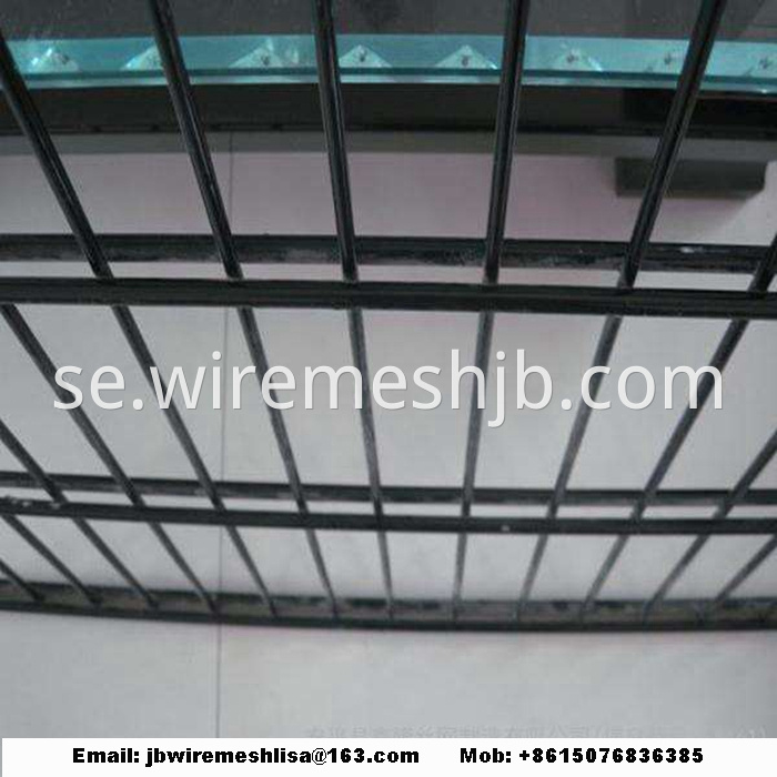 868/656 Double Welded Wire Mesh Fence